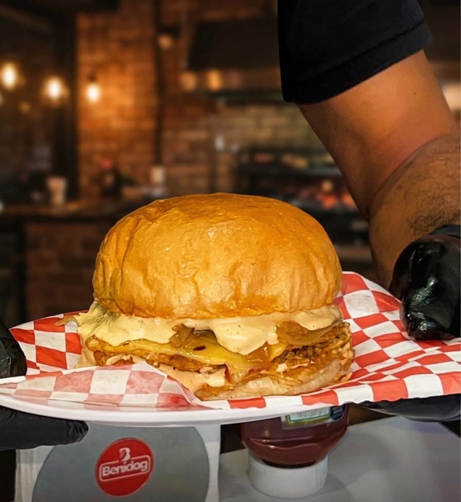 Hamburguesa Hawaiana / Caribeña