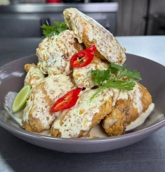 Alitas de pollo acevichadas