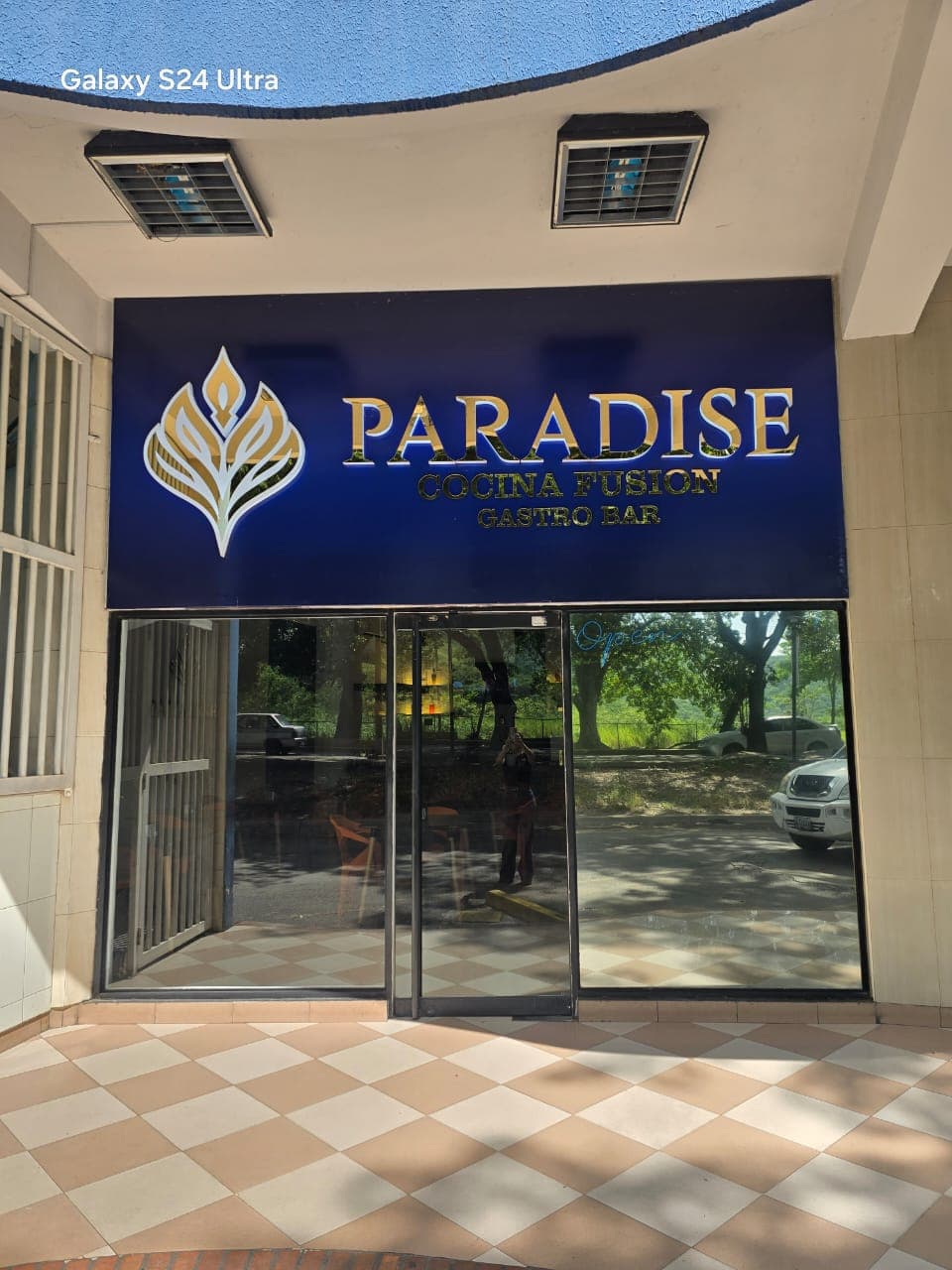 Paradise Gastro Bar